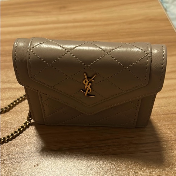 Authentic Yves Saint Laurent Beige Crossbody Mini Bag with Quilted Design - Picture 2 of 11